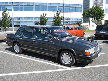 Volvo (Вольво) 700